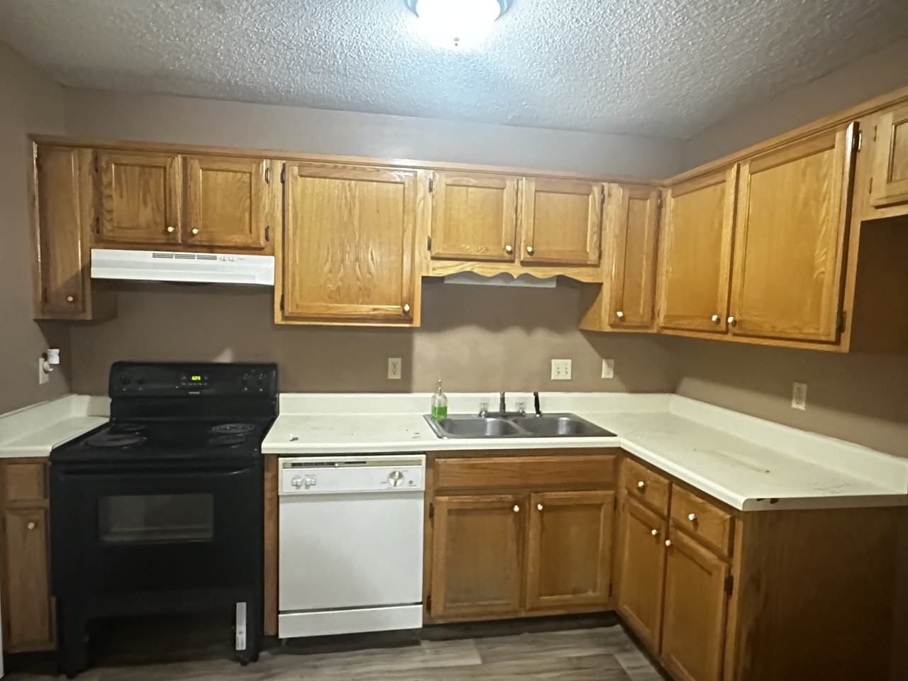 523  C W. Liberty - Photo 3 of 7