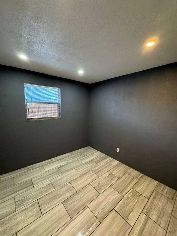 529 LUCY ST LLC - Photo 6 of 7