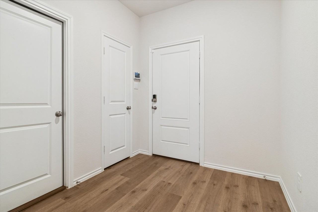 13113 Dawson Drive - Photo 2 of 17