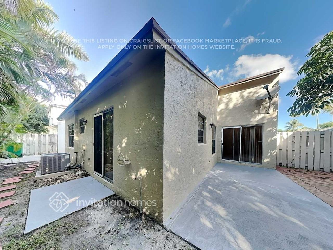 14056 Langley Pl - Photo 4 of 5