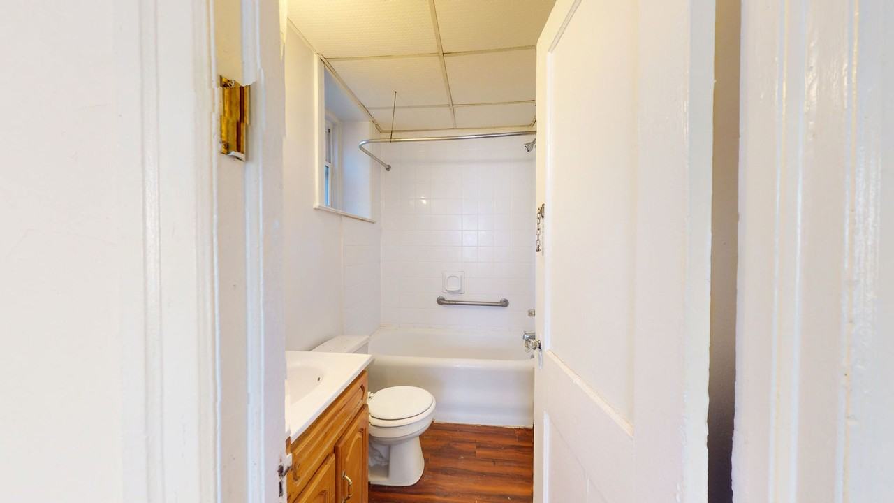 1008 S. 48th Street - Photo 7 of 13