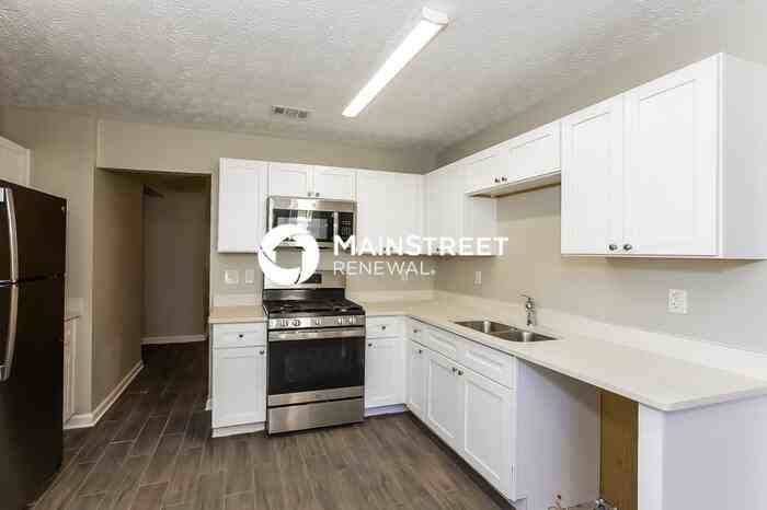 6730 Greenbower Ln - Photo 3 of 14