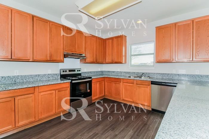 8904 Ipswich Bay Dr - Photo 5 of 15