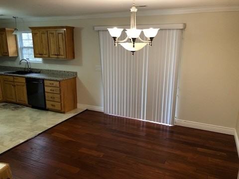 495 Edwards Dr - Photo 5 of 15