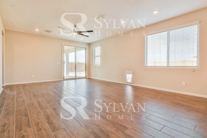 17347 North Carmen Avenue - Photo 3 of 16