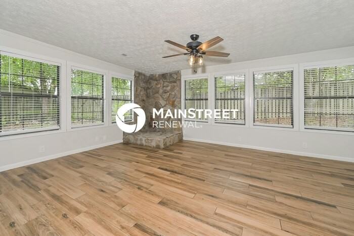 4261 Vercelli Ln - Photo 6 of 16