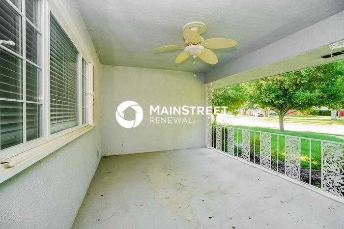 9548 Brookside Dr - Photo 2 of 17