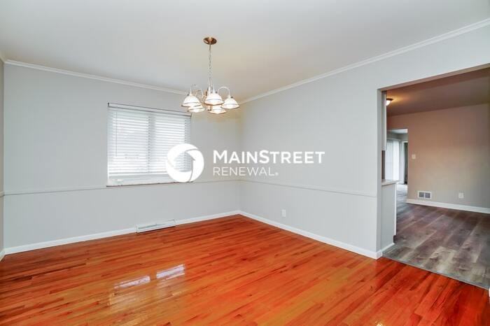 9548 Brookside Dr - Photo 6 of 17