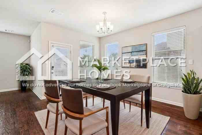 905 Lakeshore Village Pt - Photo 4 of 18