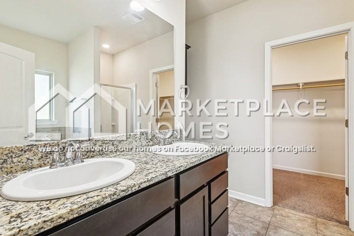 905 Lakeshore Village Pt - Photo 7 of 18