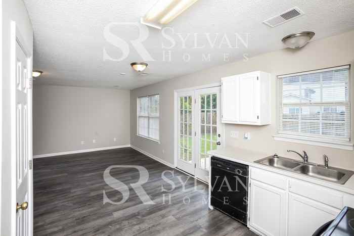 327 Oak Manor Dr - Photo 7 of 15