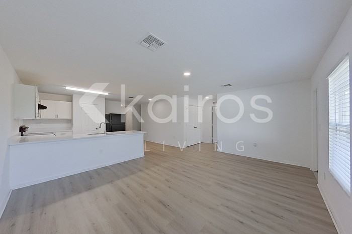 8045 99th Avenue - Photo 5 of 22