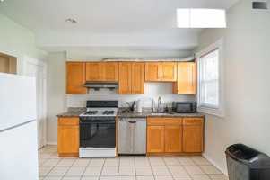 featured image of 6 Haskell Street #6