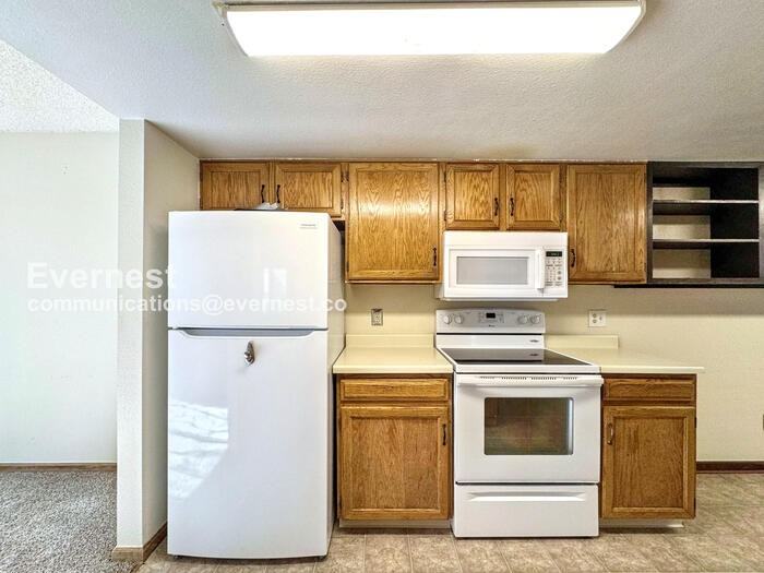 11595 E Cornell Cir - Photo 4 of 31