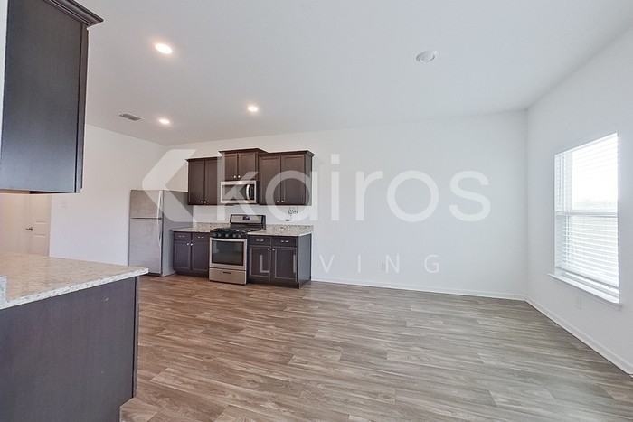 946 Shady Brk - Photo 7 of 25