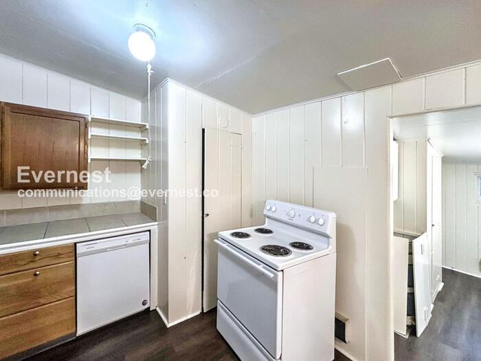 110 1/2 W Cheyenne Rd #BACK - Photo 3 of 14