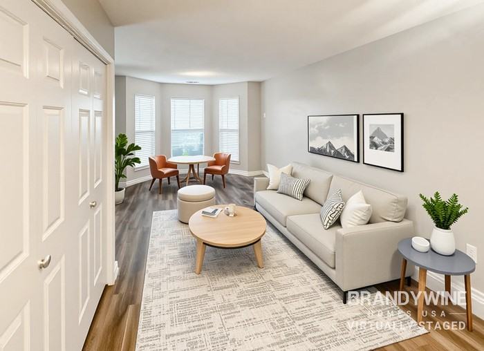 7250 Oakley Ct - Photo 2 of 24