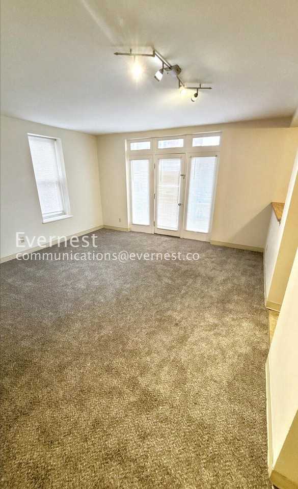 5316 Pershing Ave #412 - Photo 6 of 22