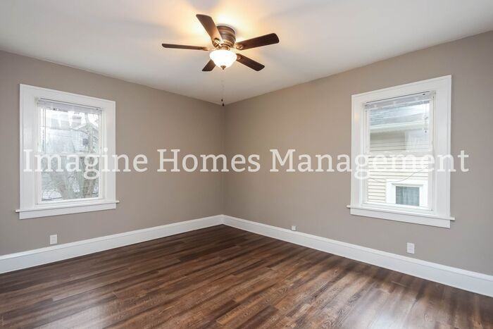 2214 Northland Avenue - Photo 7 of 12