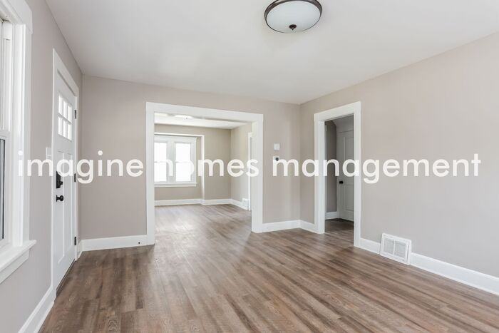 5170 Oakmont Drive - Photo 5 of 18