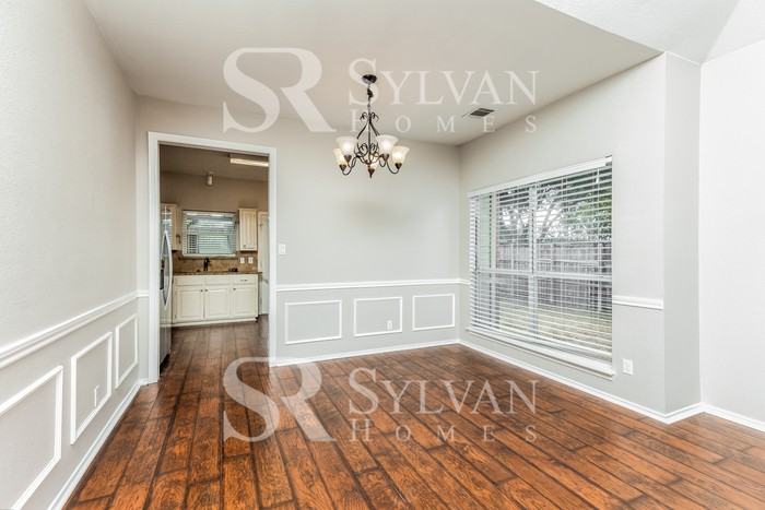 1428 Willow Wood Dr - Photo 5 of 15