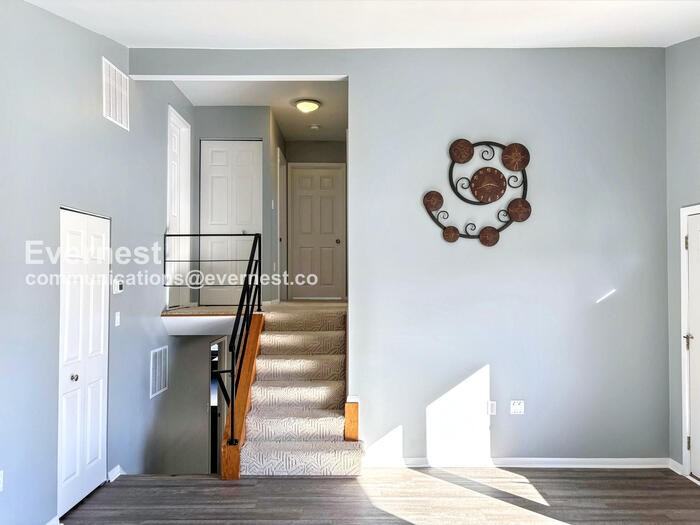 123 Thomas Rd - Photo 4 of 29