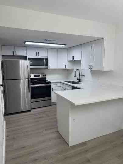 350 South C Street - Photo 2 of 14