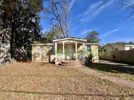 featured image of 472 Coleman Avenue