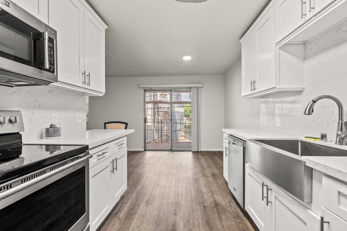 23605 Golden Springs Dr #J11 - Photo 6 of 33