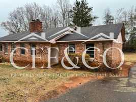featured image of 206 Tanglewood Road
