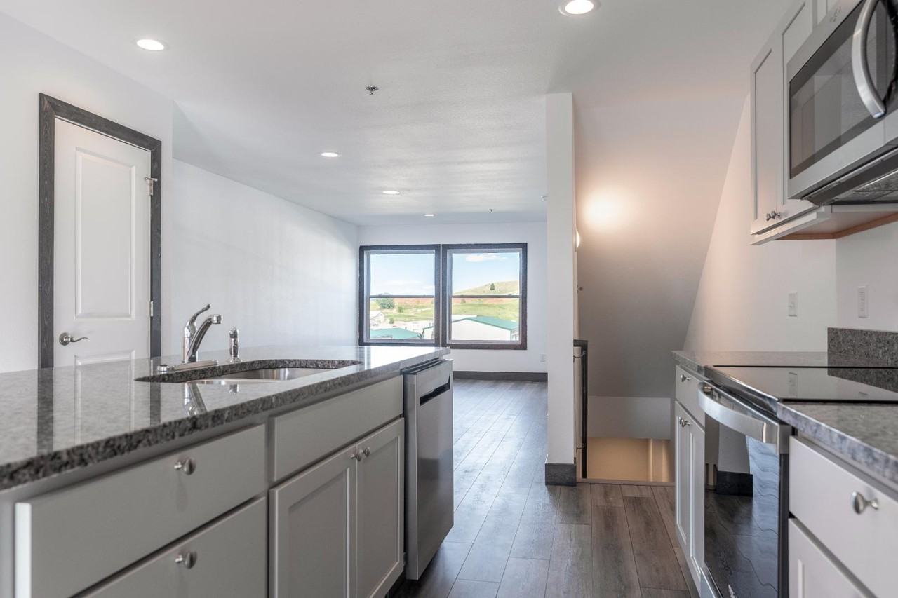 Spearfish Estates 2987 - Photo 2 of 10