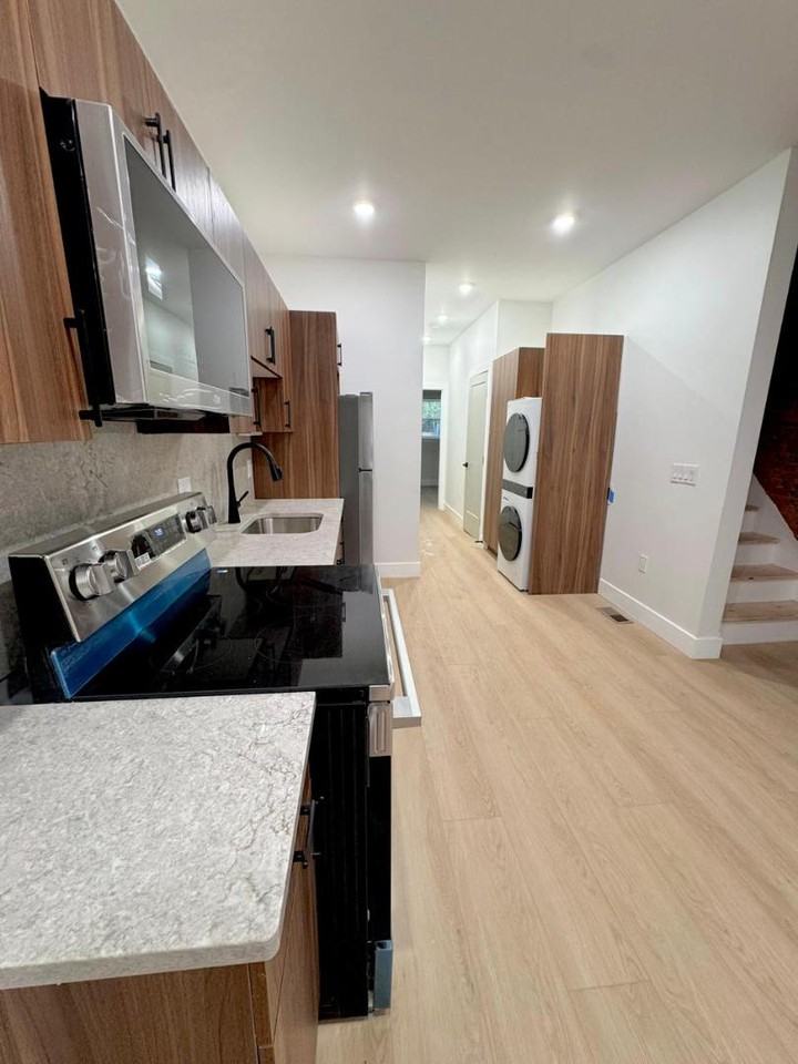 116 E Huntingdon St - Photo 5 of 10