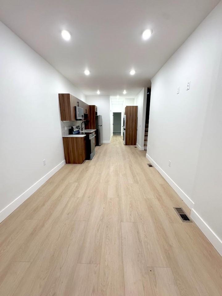 118 E Huntingdon St - Photo 5 of 10