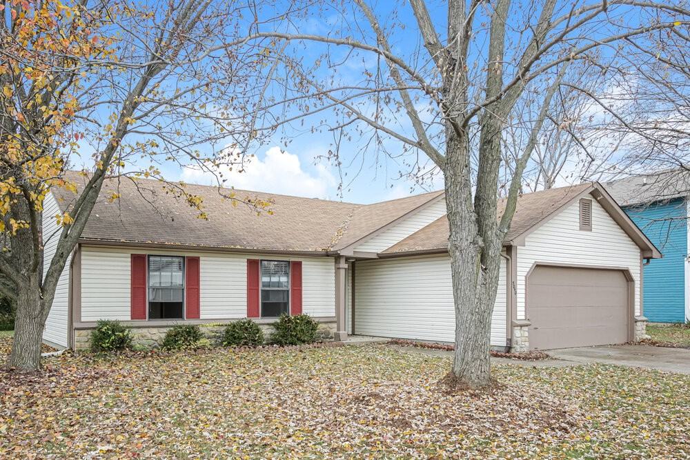 5040 Harpers Lane - Photo 3 of 16