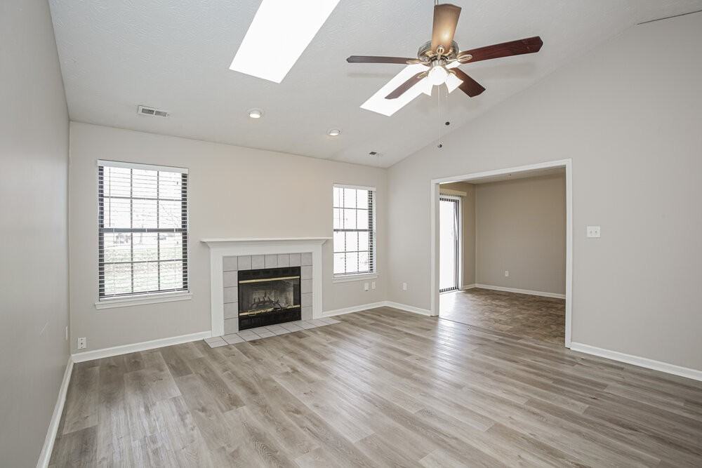 5040 Harpers Lane - Photo 5 of 16