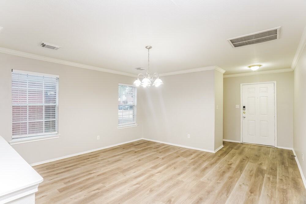 5827 Clerkenwell Drive - Photo 7 of 17