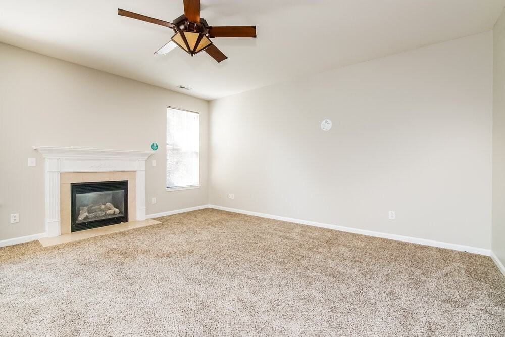 360 Stobhill Ln - Photo 4 of 18