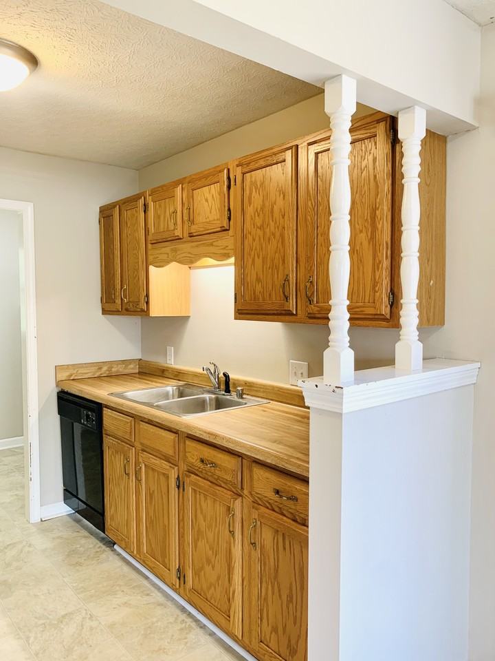 1609 Flanigan Ct #C - Photo 6 of 11