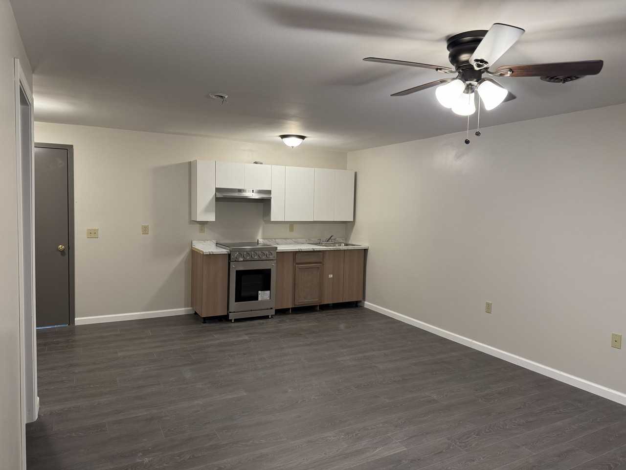 355 S Main St #A8 - Photo 4 of 17