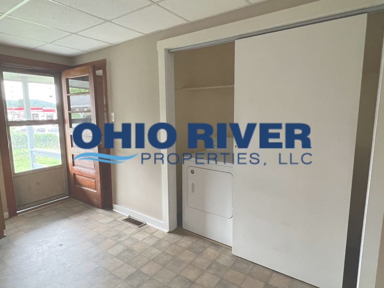 118 3rd St #118 - Photo 5 of 11