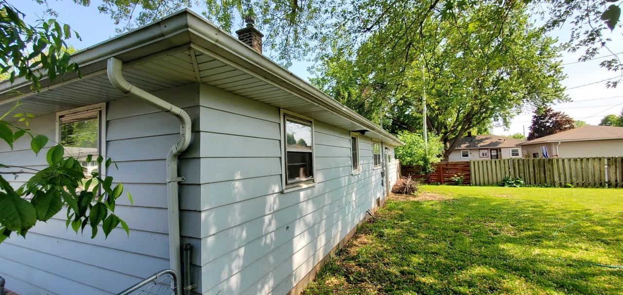 1163 Higgins Ave #NA - Photo 4 of 50