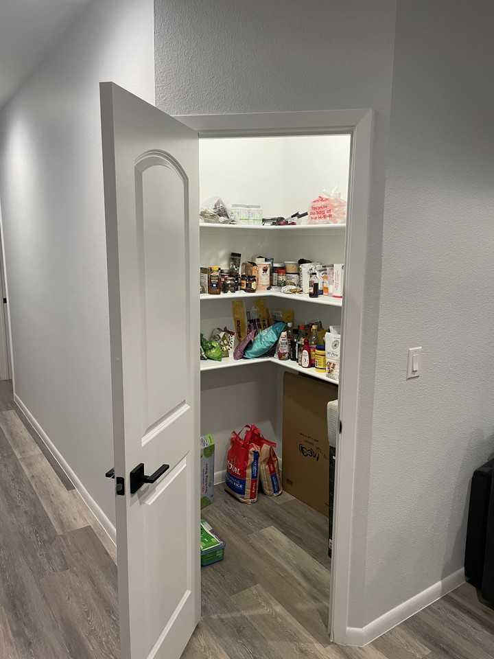 917 N 16th St #NA - Photo 6 of 19