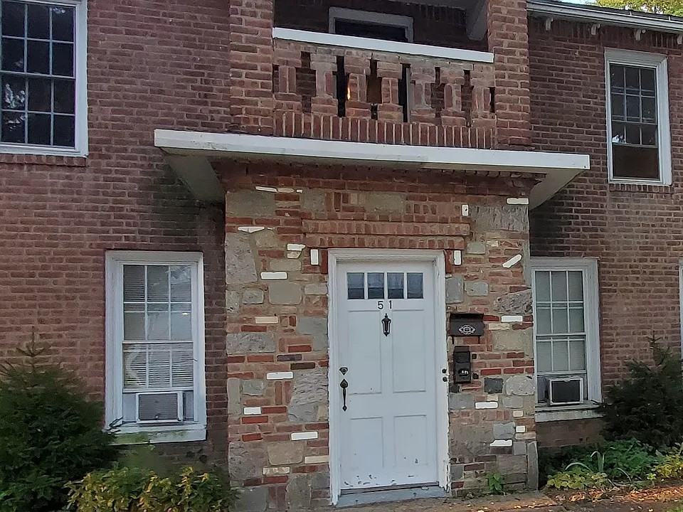 51 East Market Street #1 - Photo 2 of 9