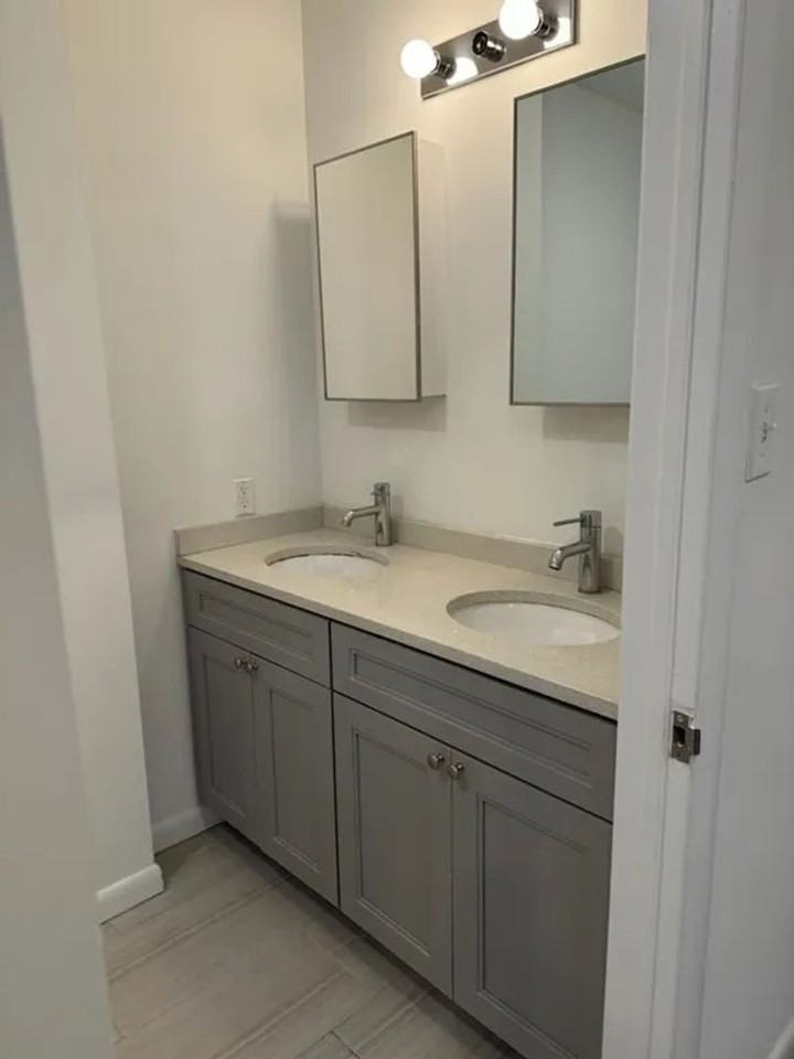 Newly Renovated Temple University Apartments - Photo 4 of 25