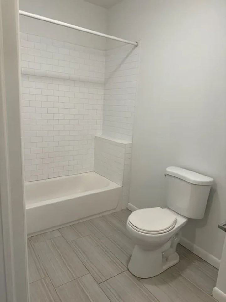 Newly Renovated Temple University Apartments - Photo 7 of 25