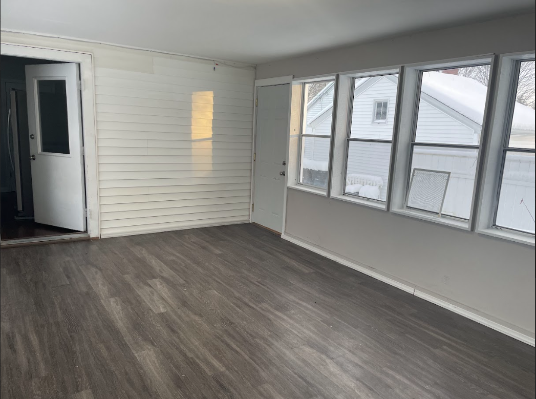 282 North Franklin Street #NA - Photo 4 of 13