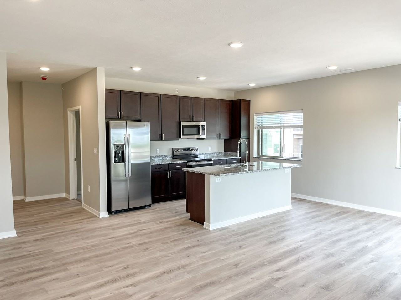 Horizon Apartments & Villas - Photo 6 of 34