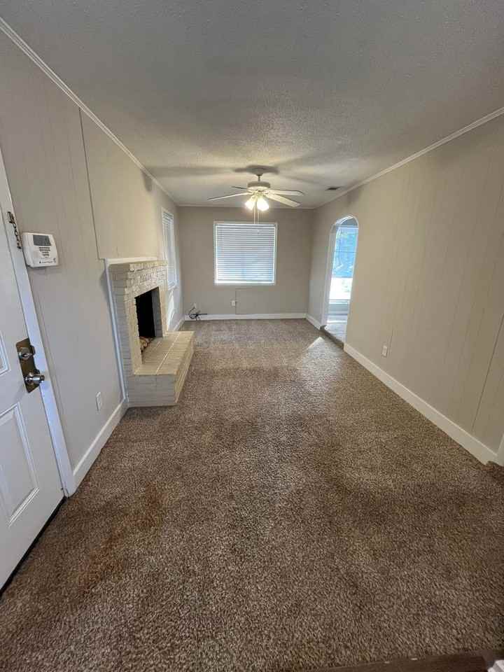 718 Atlanta Street - Photo 3 of 10