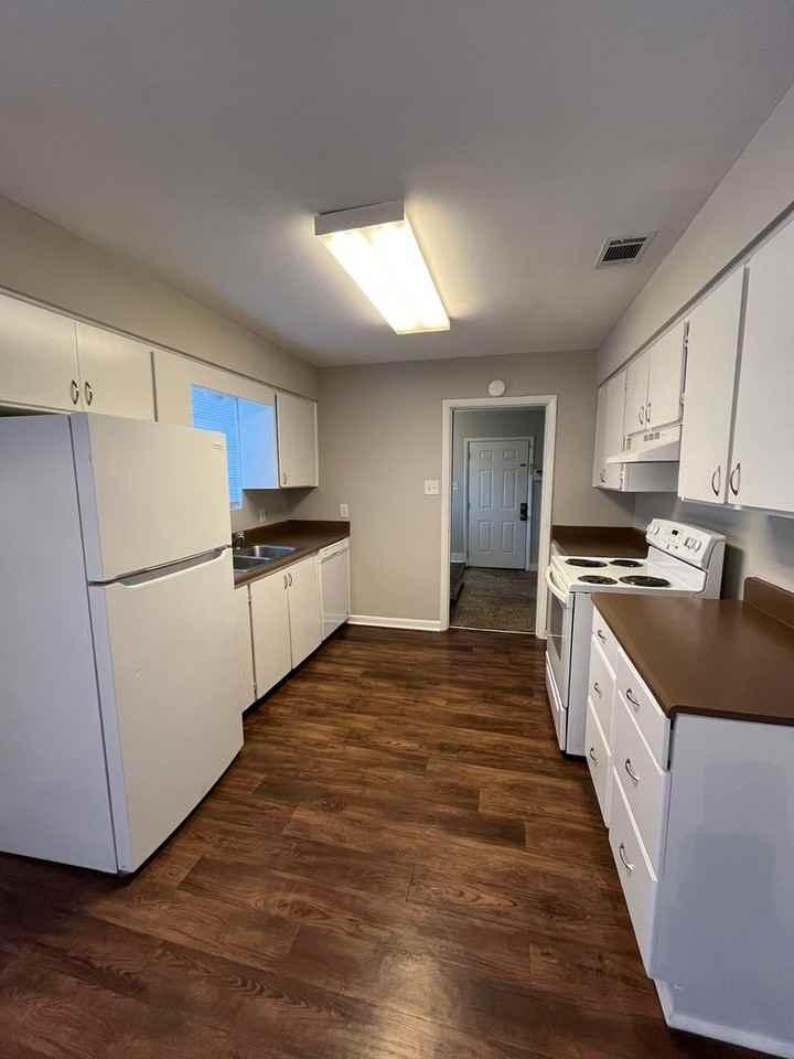 718 Atlanta Street - Photo 4 of 10