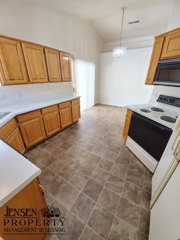 710 S Indian Hills Dr #60 - Photo 7 of 25